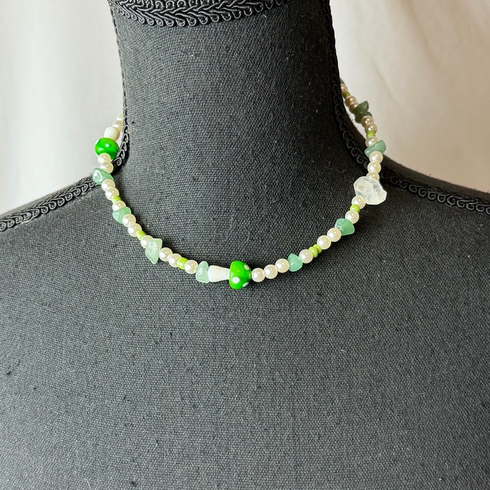 Green Beaded Faux Pearl and Mushroom Charm Choker Necklace - Women Jewelry